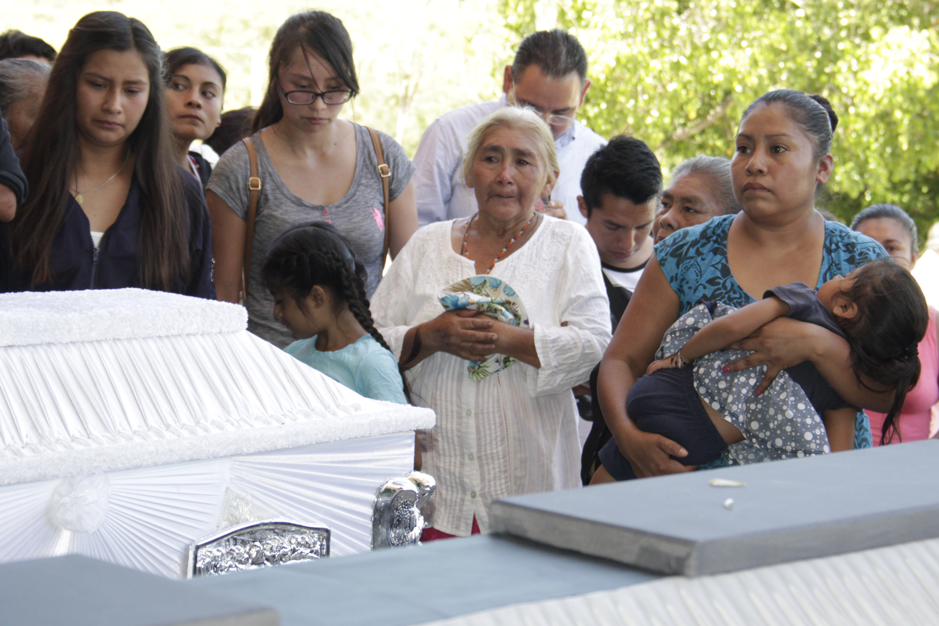 ¡Qué difundan fotos de linchadores de Acatlán!, exige familia