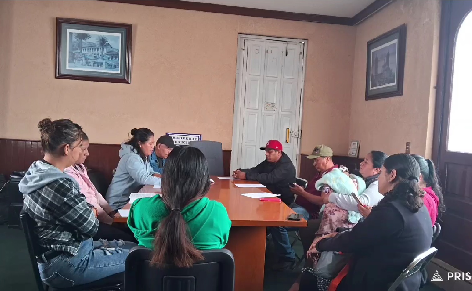 Eligen alcalde interino en Tianguismanalco tras fuga de Martín Zanes