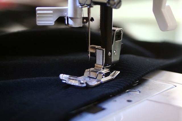 Roban máquinas de coser de negocio en Tlalancaleca