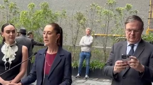 Ebrard, zombie tecnológico, ¿superará su obsesión y ayudará a Claudia o no tiene remedio?