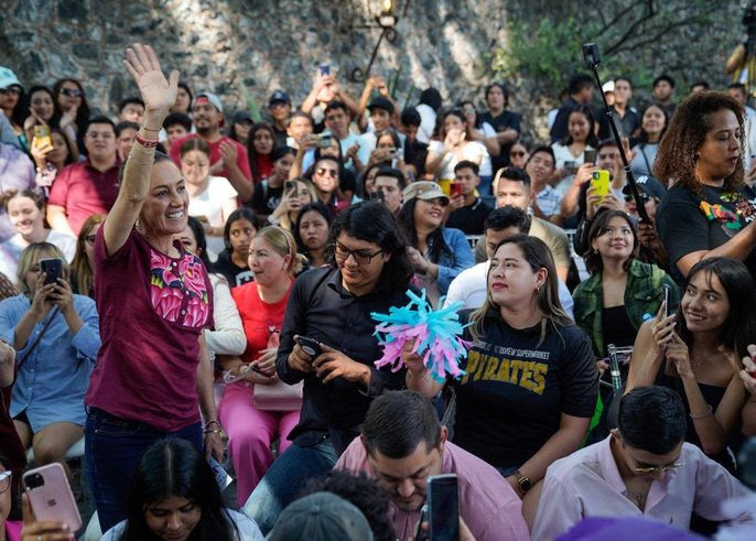 Los jóvenes son prioridad para la 4T: Sheinbaum