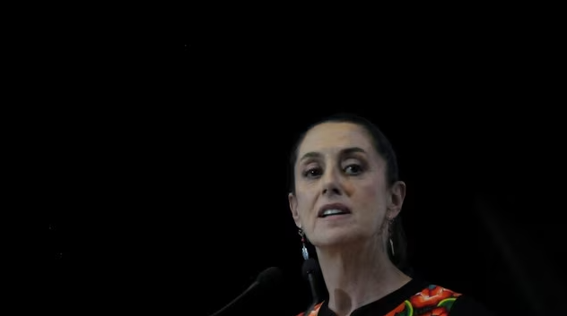 Claudia está puesta para la encuesta