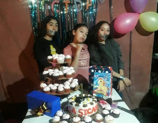 Adolescente Sicaria festeja cumpleaños con invitados amagados