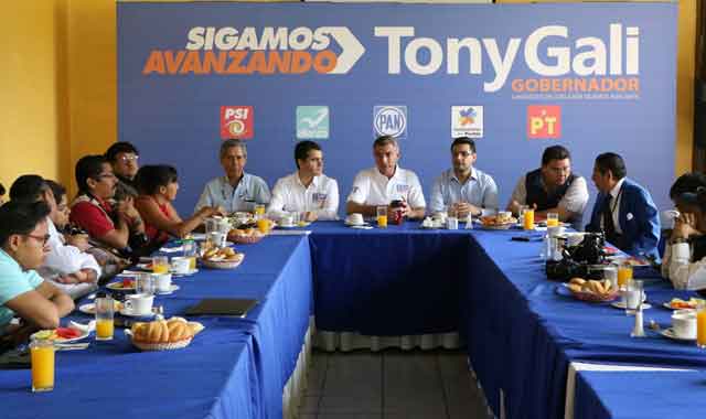 Pide Antonio Gali sostener encuentro con alcaldesa priísta de Tehuacán