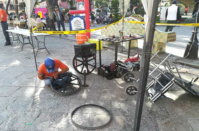 En Atlixco inician programa para reparar sillas de ruedas