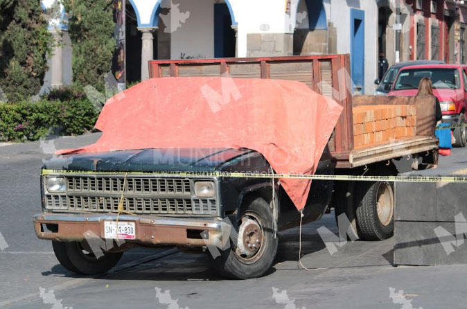 Muere abuelito de un infarto frente al Teatro Principal de Puebla