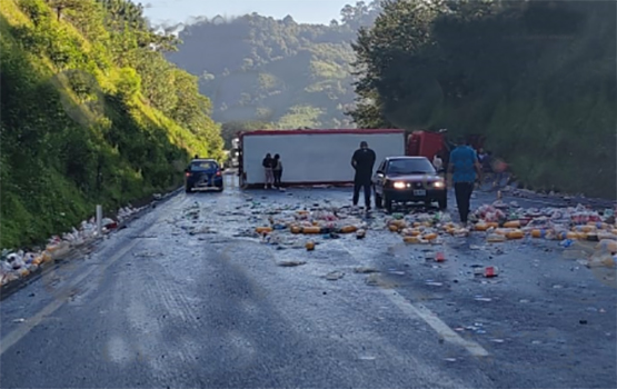 Un muerto y dos heridos deja accidente en el Libramiento Tulancingo-Nuevo Necaxa