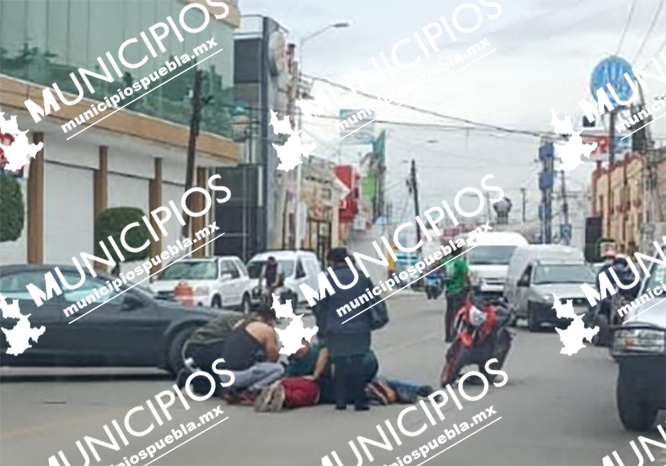 Atropellan a un motociclista en calles de Texmelucan