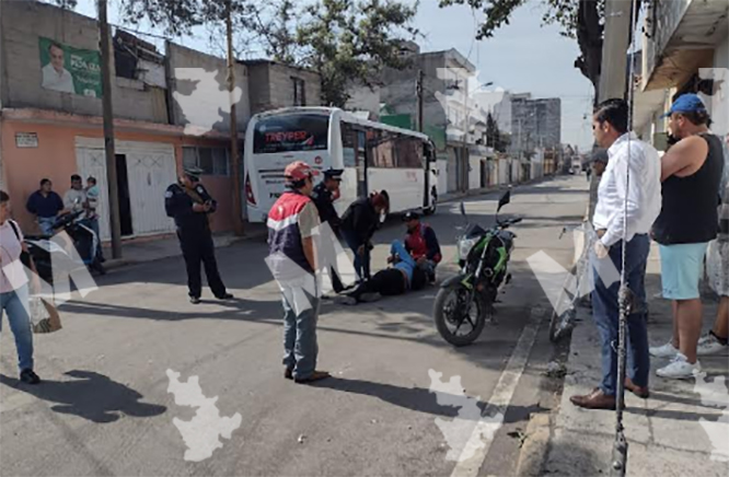 Balean en la pierna a un hombre en calles de Texmelucan