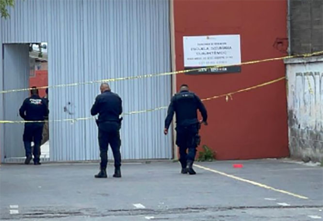 En secundaria alumno balea a intendente en el Edomex