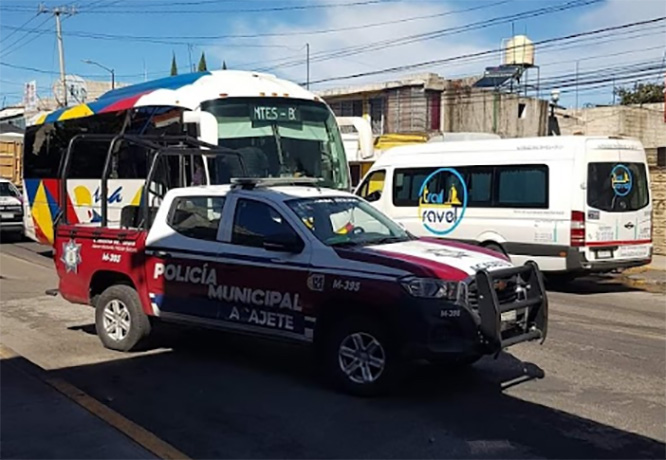 Asaltan a unidad de transporte público en Acajete