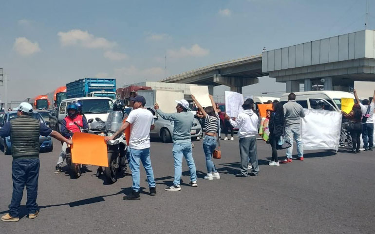 Cierran caseta de Chalco sobre autopista México-Puebla