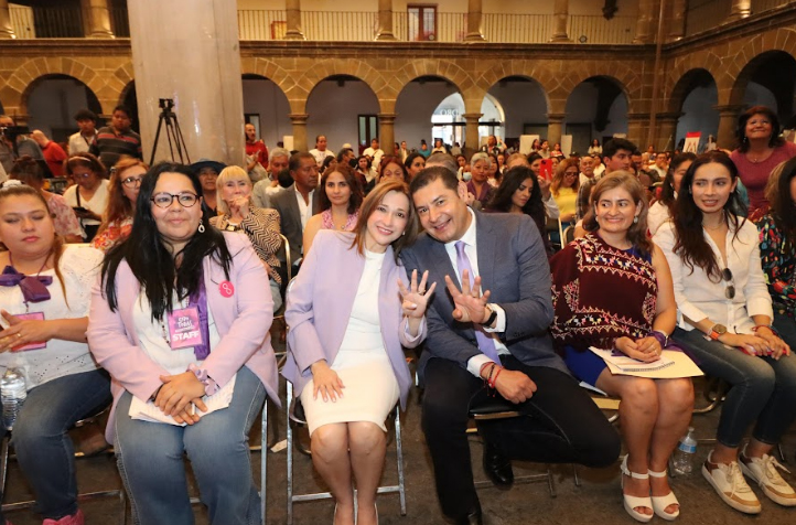Mujeres, arquitectas del futuro de Puebla: Alejandro Armenta