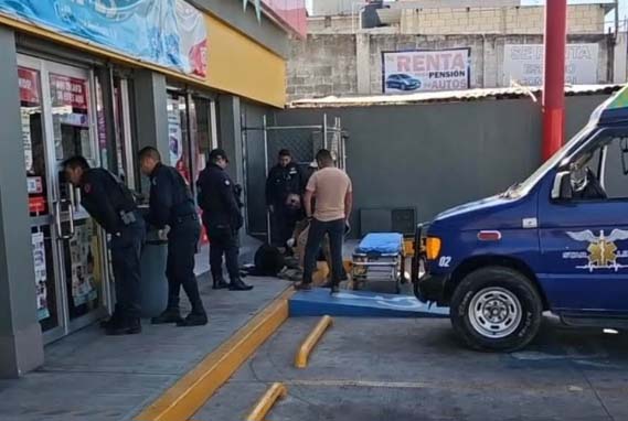 Fallece El Vaca, franelero baleado frente a Oxxo en Atlixco 