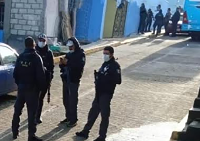 Fiscalía retiene a elementos de la policía municipal de Quimixtlán 