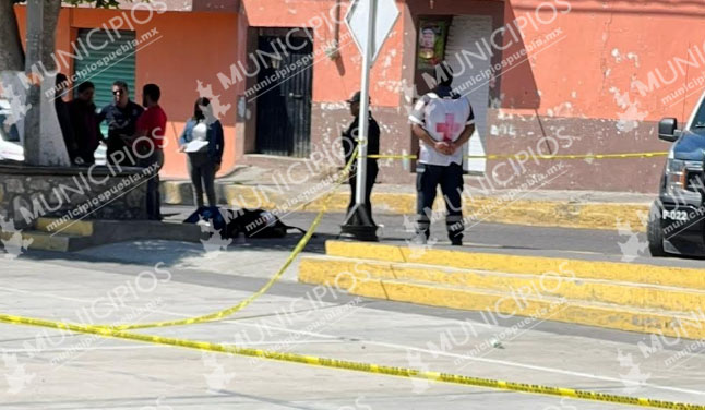 Acribillan a hombre y dejan herido a menor de edad en Tepeaca