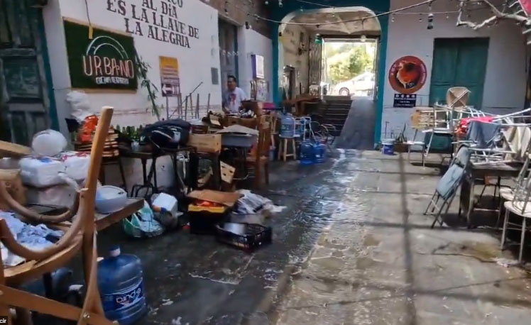 Locatarios de Plaza La Herencia piden ayuda tras afectaciones por lluvia