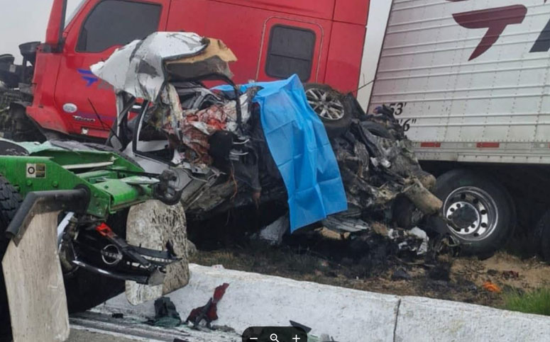 Un muerto y una mujer herida deja carambola por neblina en la Puebla-Orizaba 