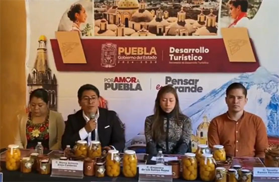 Invitan a la Feria del Durazno en Zautla