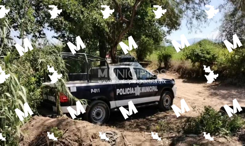 Hallan cadáver encobijado dentro de un pozo en Ajalpan