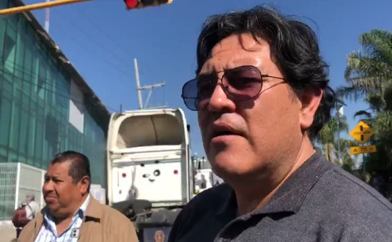 Integrantes de Amotac bloquean accesos al complejo de seguridad de Cuautlancingo
