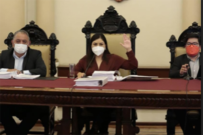 Cabildo reconoce oficialmente a 80 asentamientos irregulares en Puebla capital