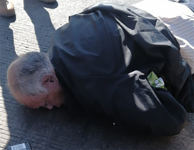 Abuelito se desvanece y muere frente al Walmart Las Ánimas