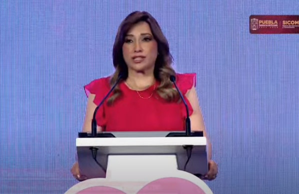 VIDEO Ceci Arellano asume la presidencia del Patronato del Sistema Estatal DIF de Puebla