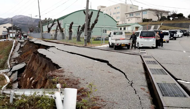 VIDEO Fuerte sismo sacude Japón y provoca alerta de tsunami