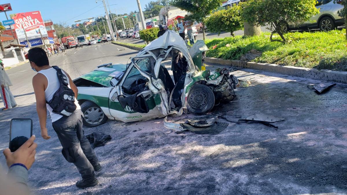 VIDEO Autobús con comerciantes de Texmelucan se quedó sin frenos en Xalapa  | Municipios Puebla | Noticias del estado de Puebla