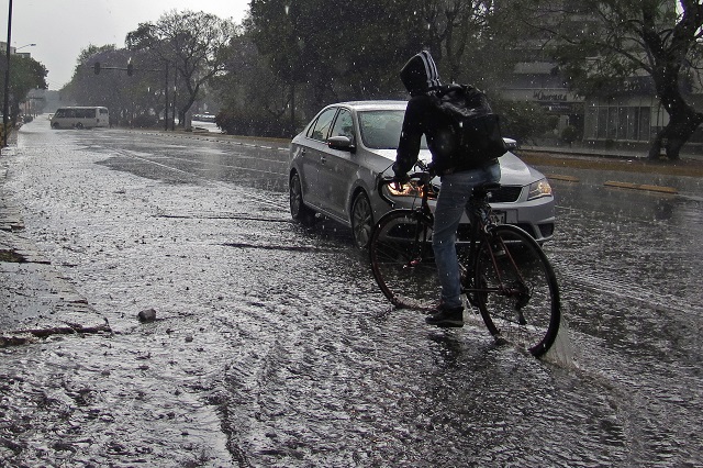 Continuarán las lluvias fuertes y caída de granizo en Puebla