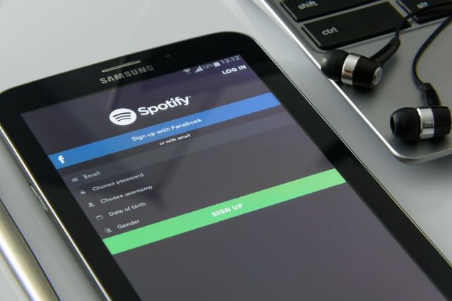 Spotify desmiente rumor sobre la eliminación de narcocorridos en México