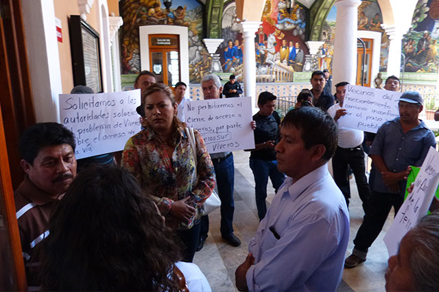 Ferrosur amenaza entrada a seis colonias de Tehuacán