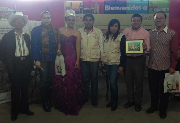 Promocionan atractivos de Tepeaca en Feria de las Flores