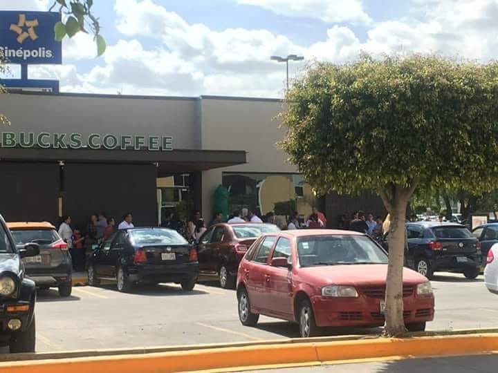 Se emocionan en Tehuacán por apertura de Starbucks