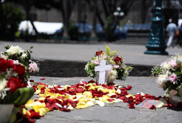 Abuelita recuerda a su nieta quien falleció hace 16 años en el zócalo de Puebla