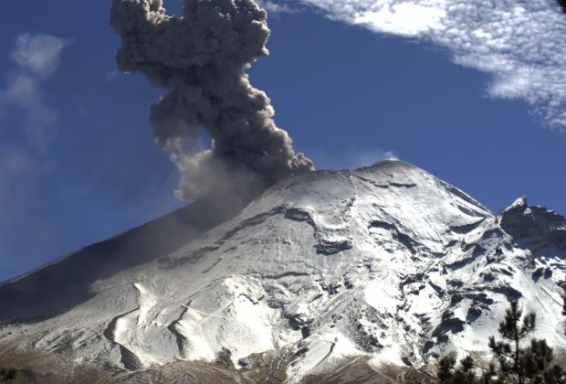 Popocatépetl incrementa considerablemente su actividad: registra 216 exhalaciones