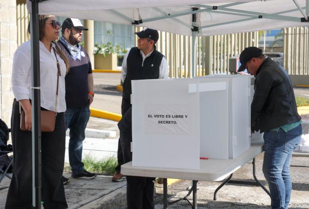 Trabajadores del Poder Judicial de la Federación en Puebla realizan votación