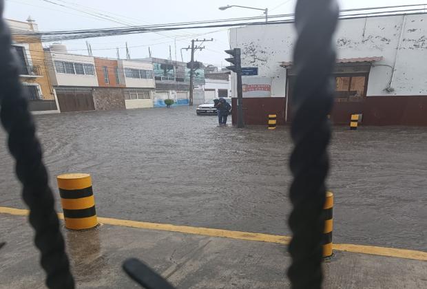VIDEO Por segundo día consecutivo lluvia deja afectaciones en Puebla