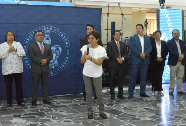 Cedillo anuncia aumento de 15% a bonos semestrales de maestros hora clase