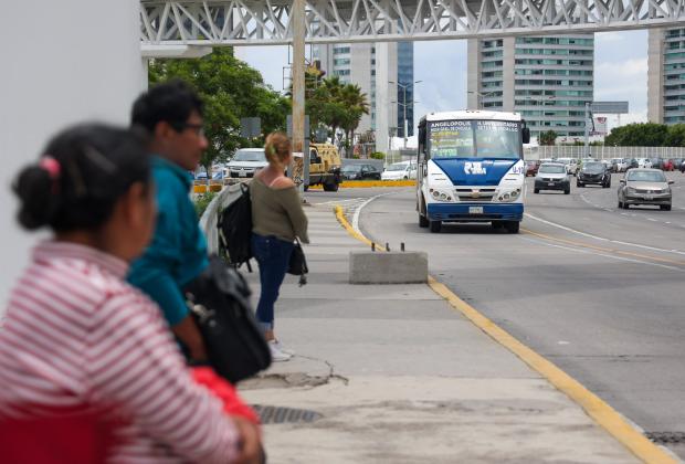Transportistas proponen aumentar pasaje a 12 pesos en Puebla