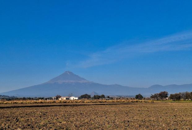 VIDEO Volcán Popocatépetl amanece en calma este viernes