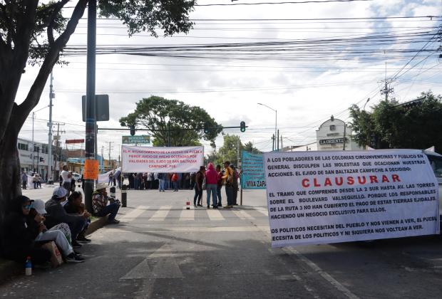 VIDEO Cierre en Bulevar Las Torres y Valsequillo, ya hay caos vial en la zona