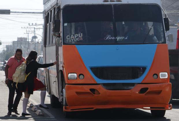 VIDEO Por el momento opera con normalidad el transporte público en Puebla