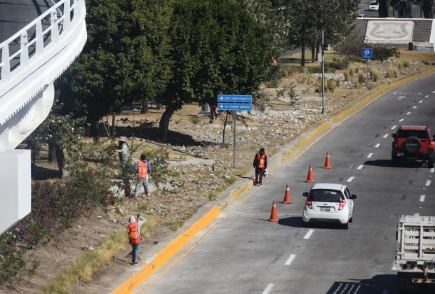 VIDEO Se presentó reducción de carril a la altura del CIS de Angelópolis