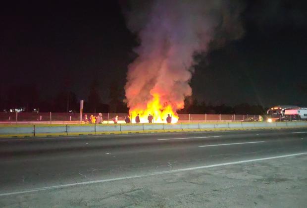 Se reabre la autopista México-Puebla tras retiro de manifestantes en Xoxtla