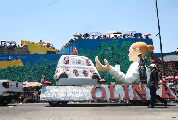 Destaca carro alegórico dedicado al proyecto Olinia