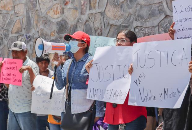 Manifestación en apoyo a las periodistas Natalie y Michelle Hoyos López