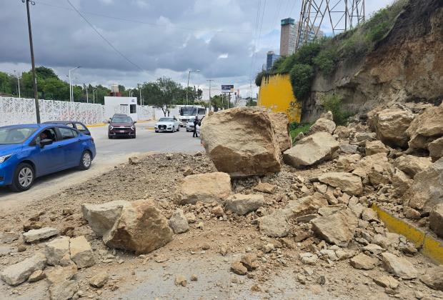 Se registra derrumbe en bulevar Las Torres