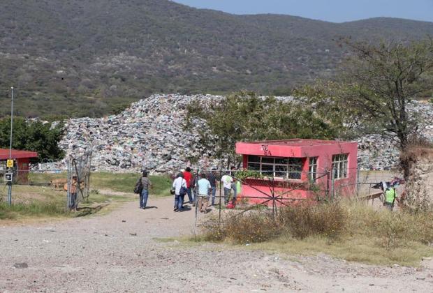 Bloquean entrada al Relleno Sanitario de Izúcar de Matamoros